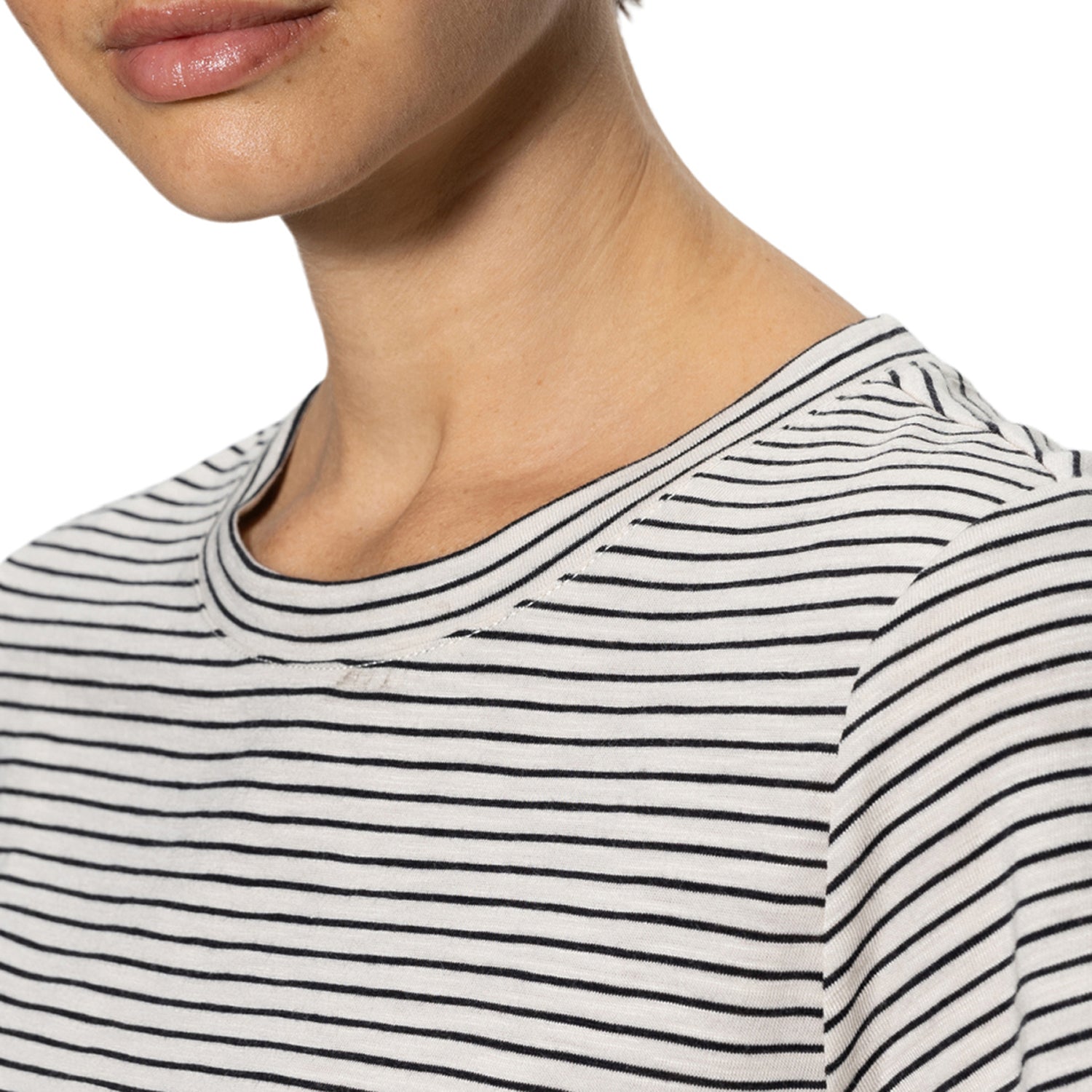 THE PERFECT TEE IN PUMICE STONE/BLACK STRIPE