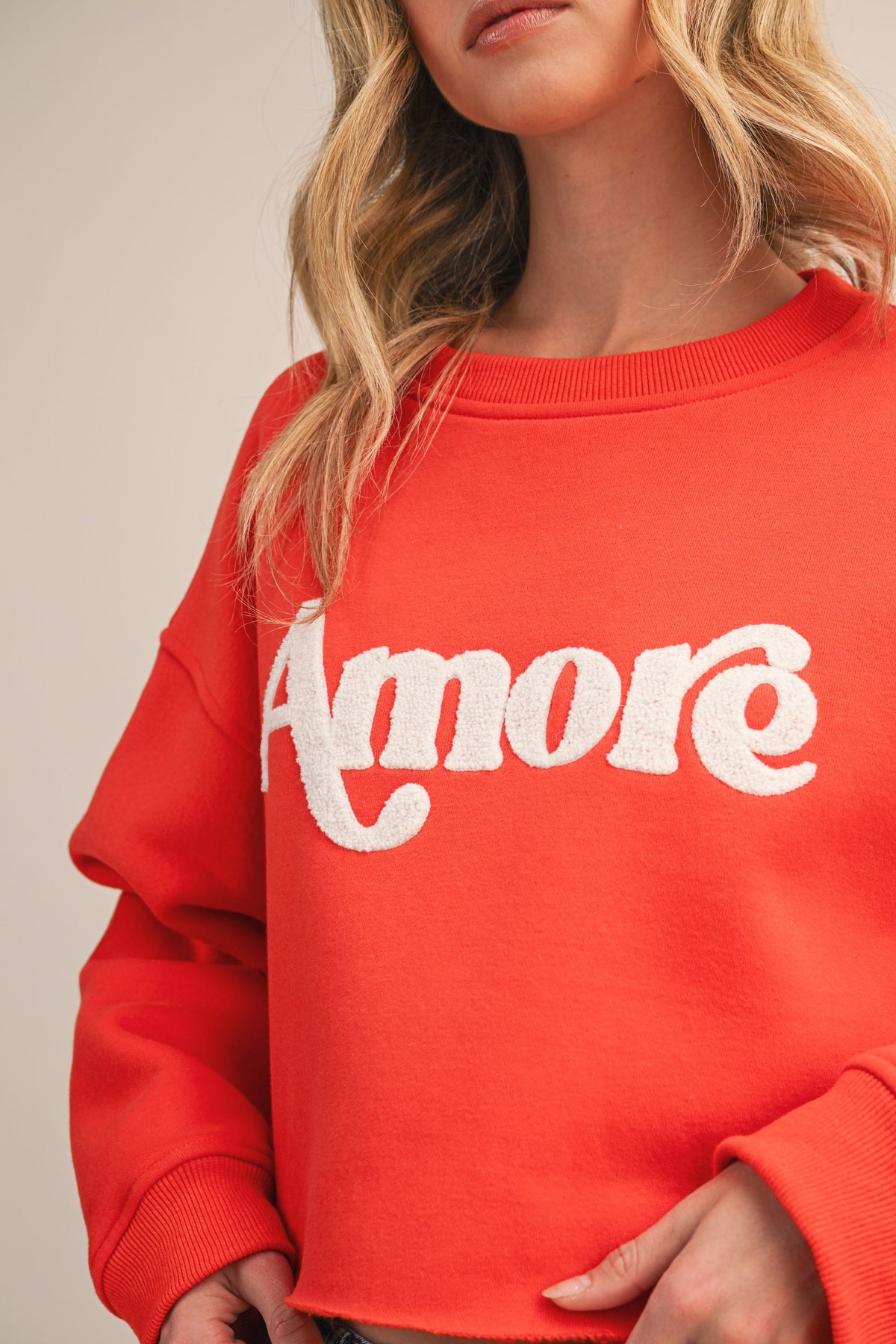 AMORE FLEECE SWEATSHIRT