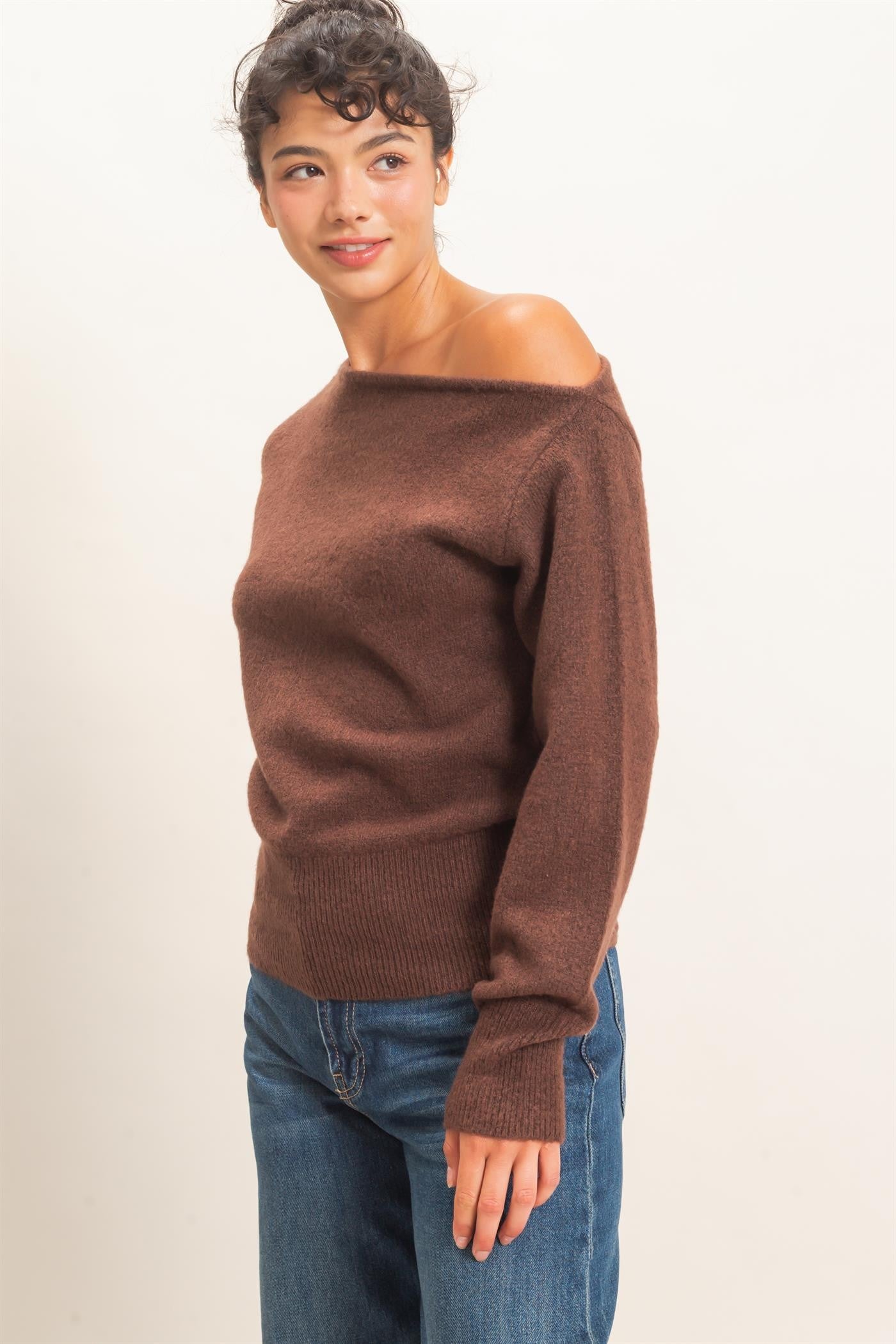 OFF THE SHOULDER SWEATER