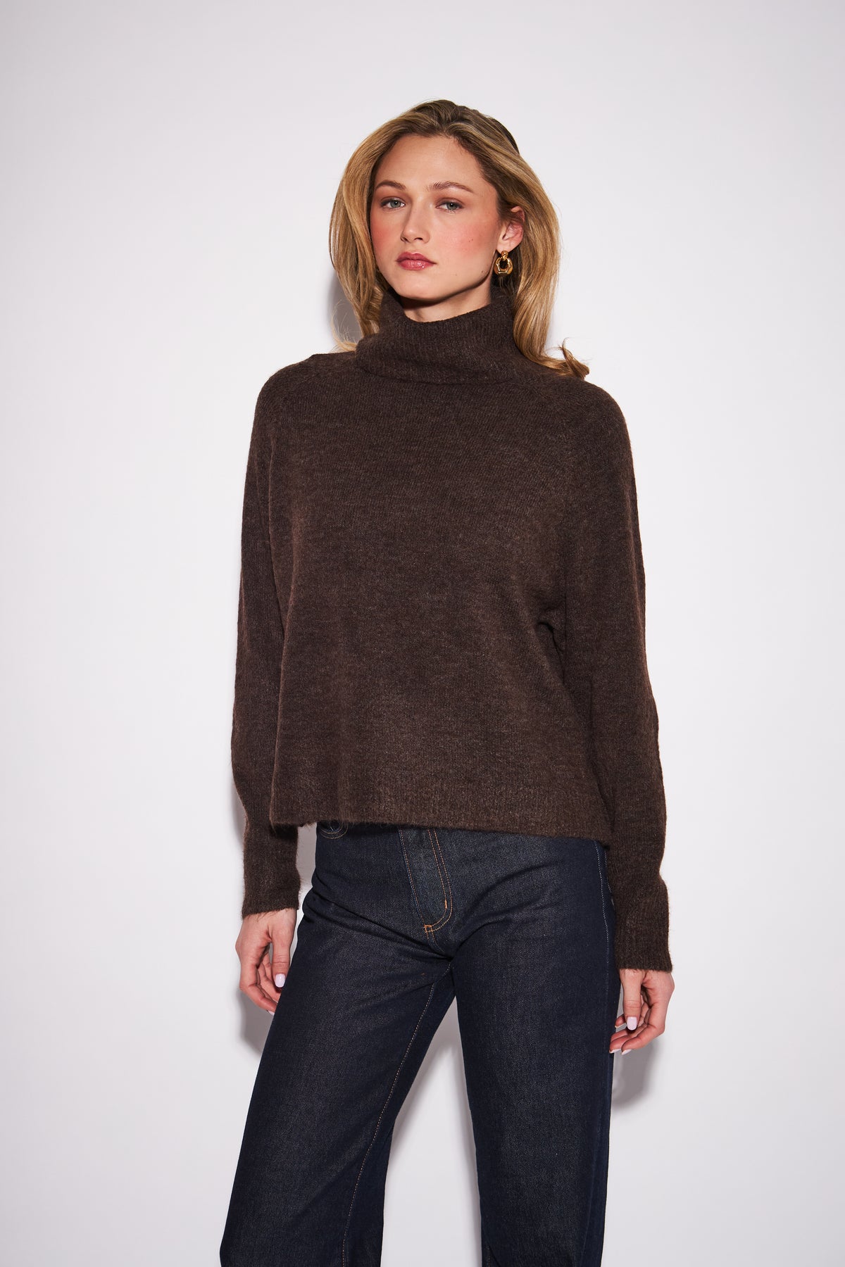 EMMETT SLOUCH NECK SWEATER