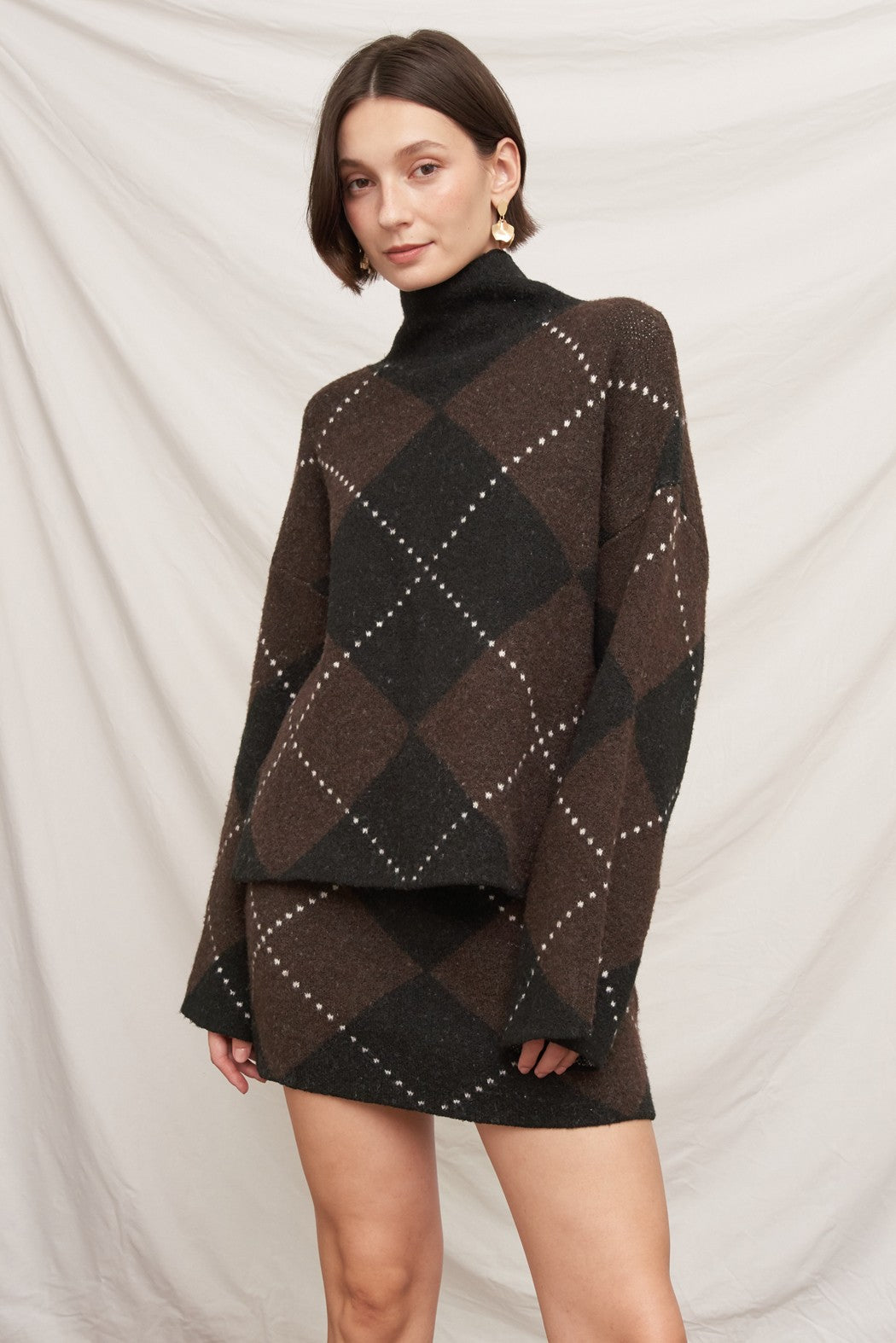 ARGYLE TURTLENECK SWEATER