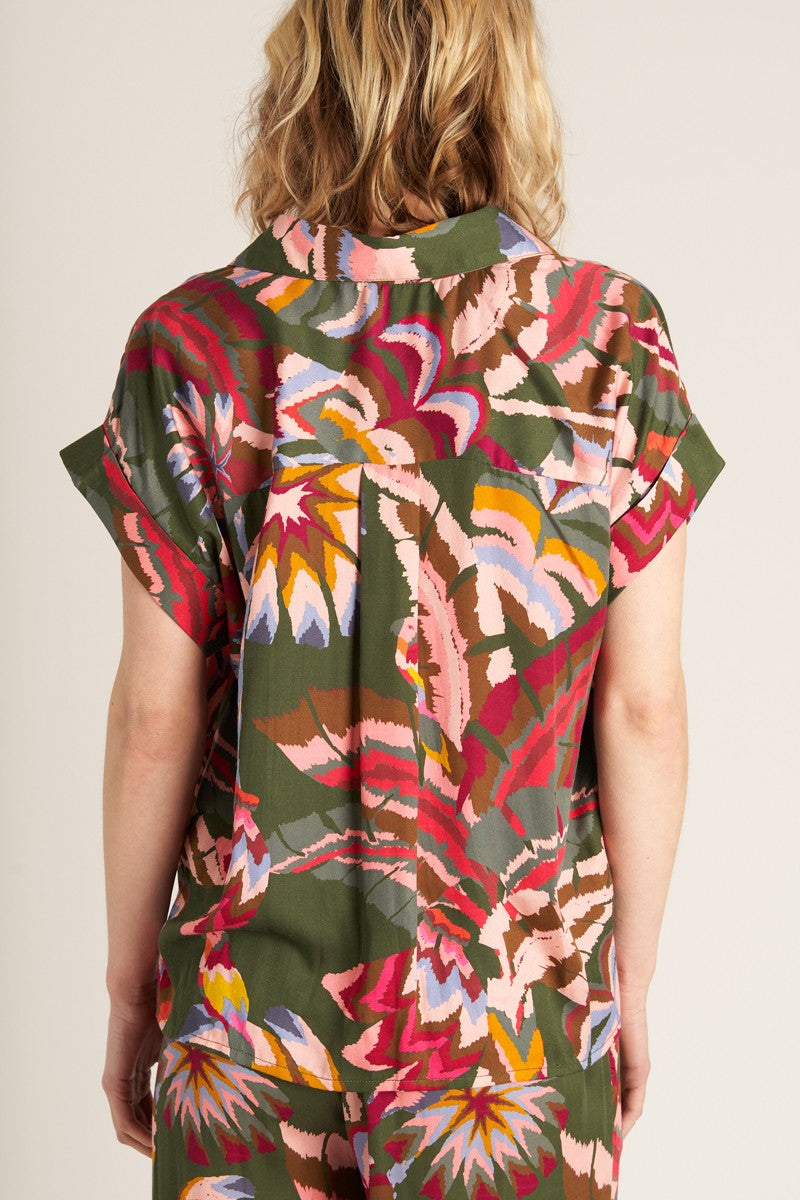 TROPICAL FLORA SHORT SLEEVE SHIRT