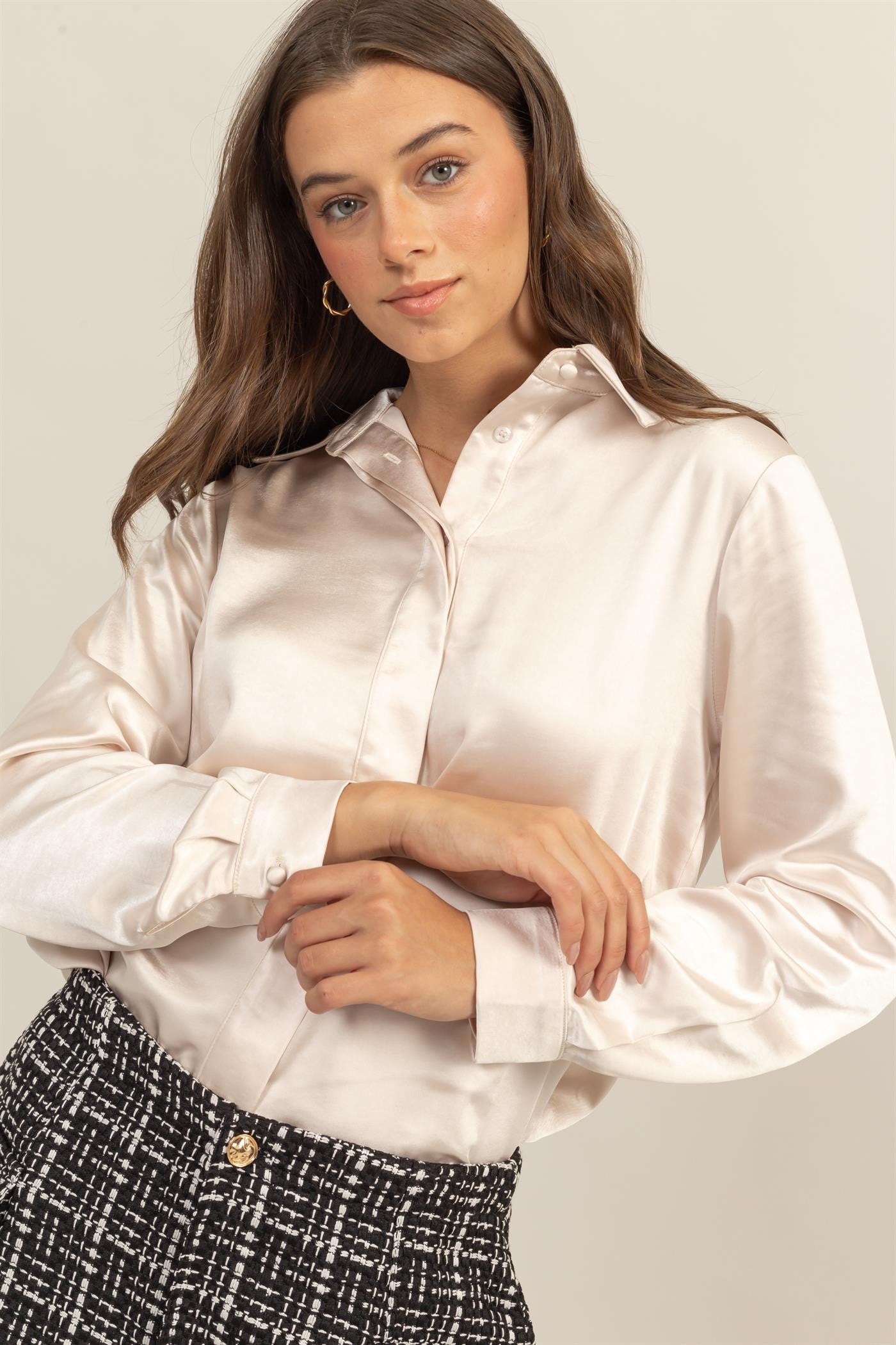 COVERED PLACKET SATIN BLOUSE