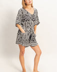 FLORAL PRINT SHORT SLEEVE ROMPER