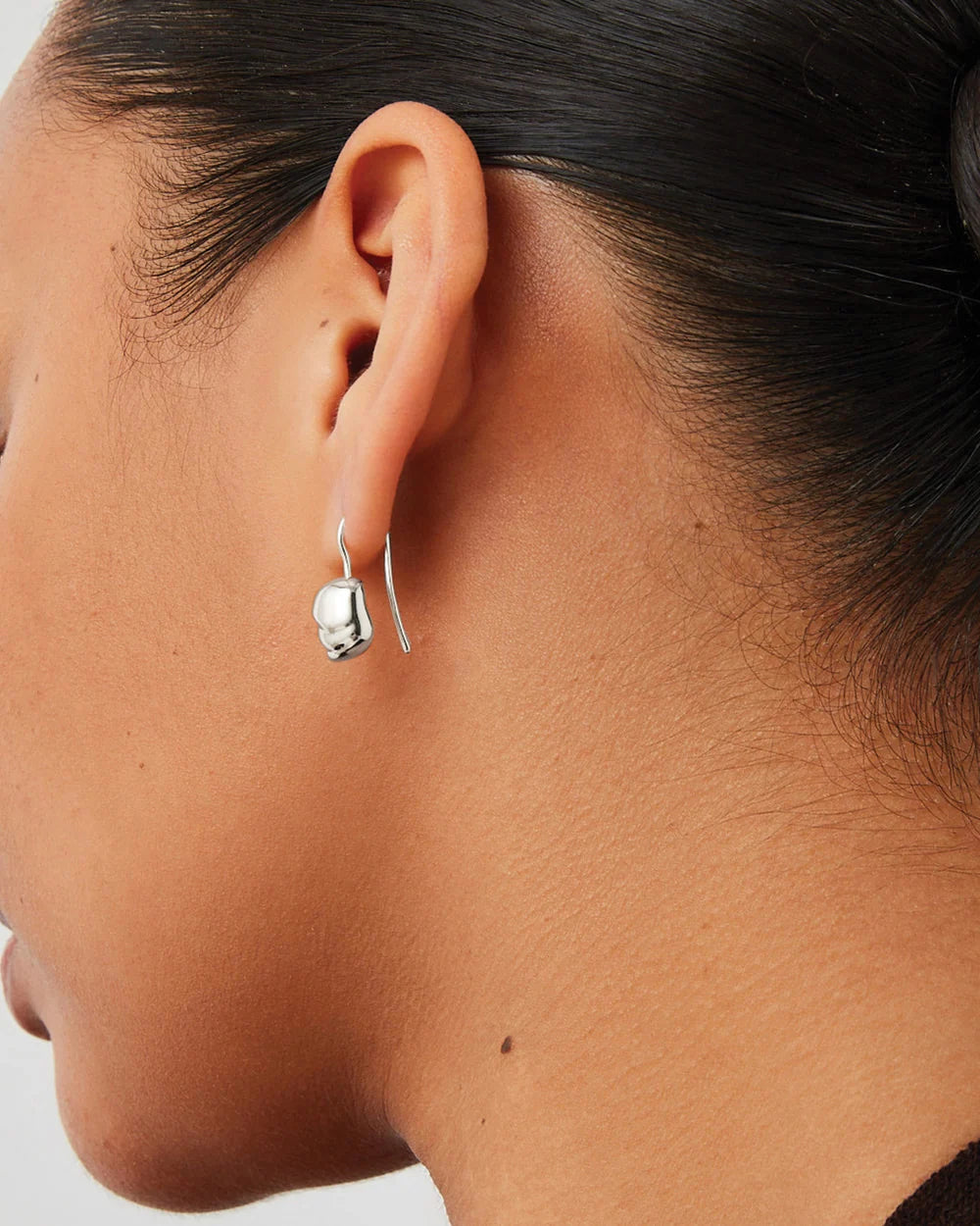 RUE DROP EARRING