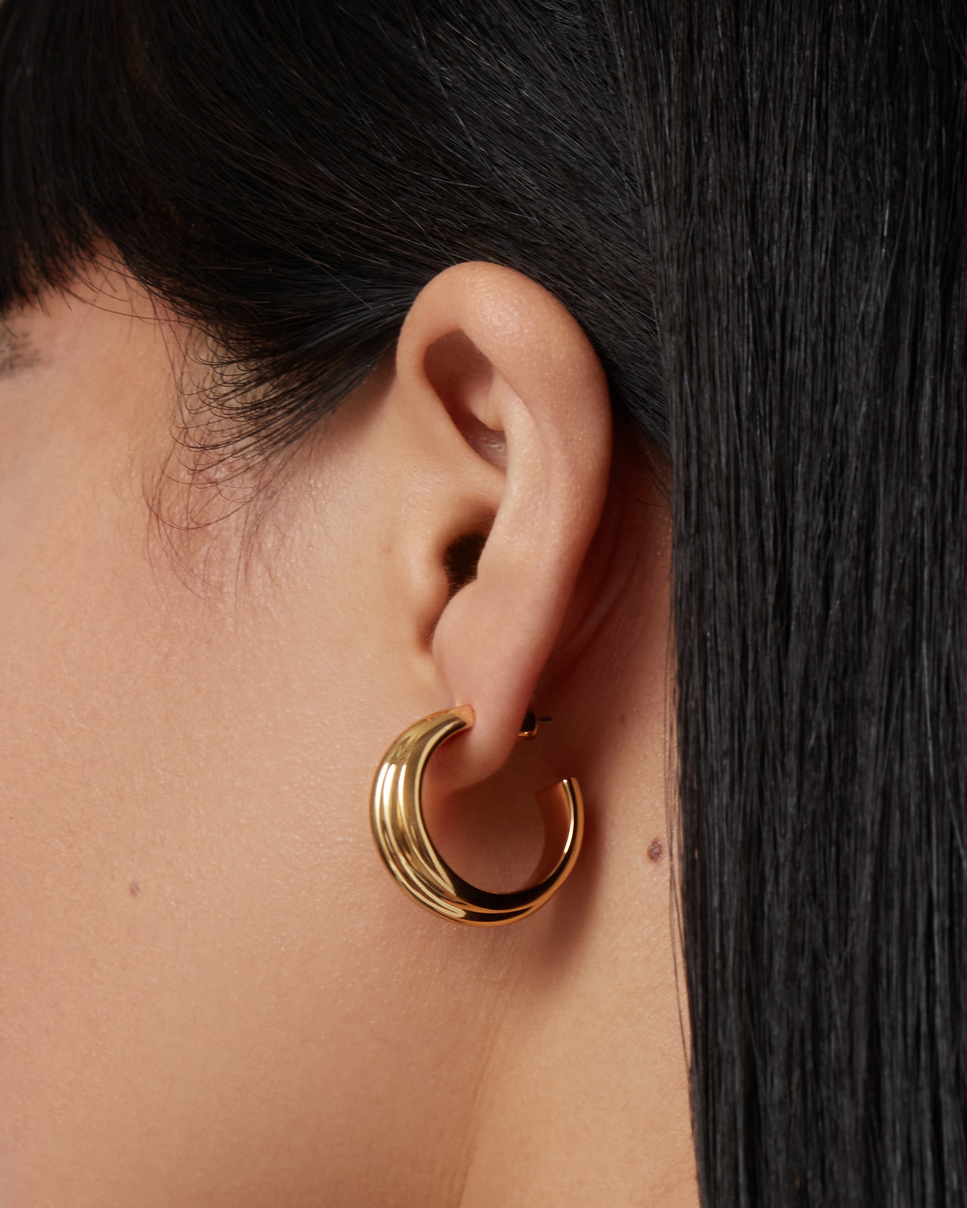 LARGE LENNON HOOPS