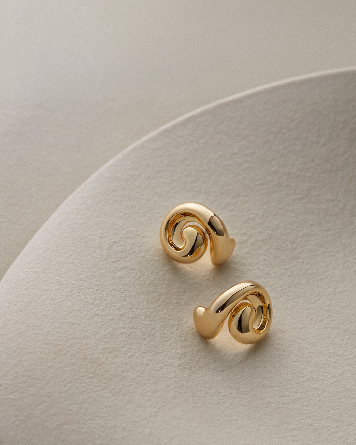 SMALL GIO EARRINGS