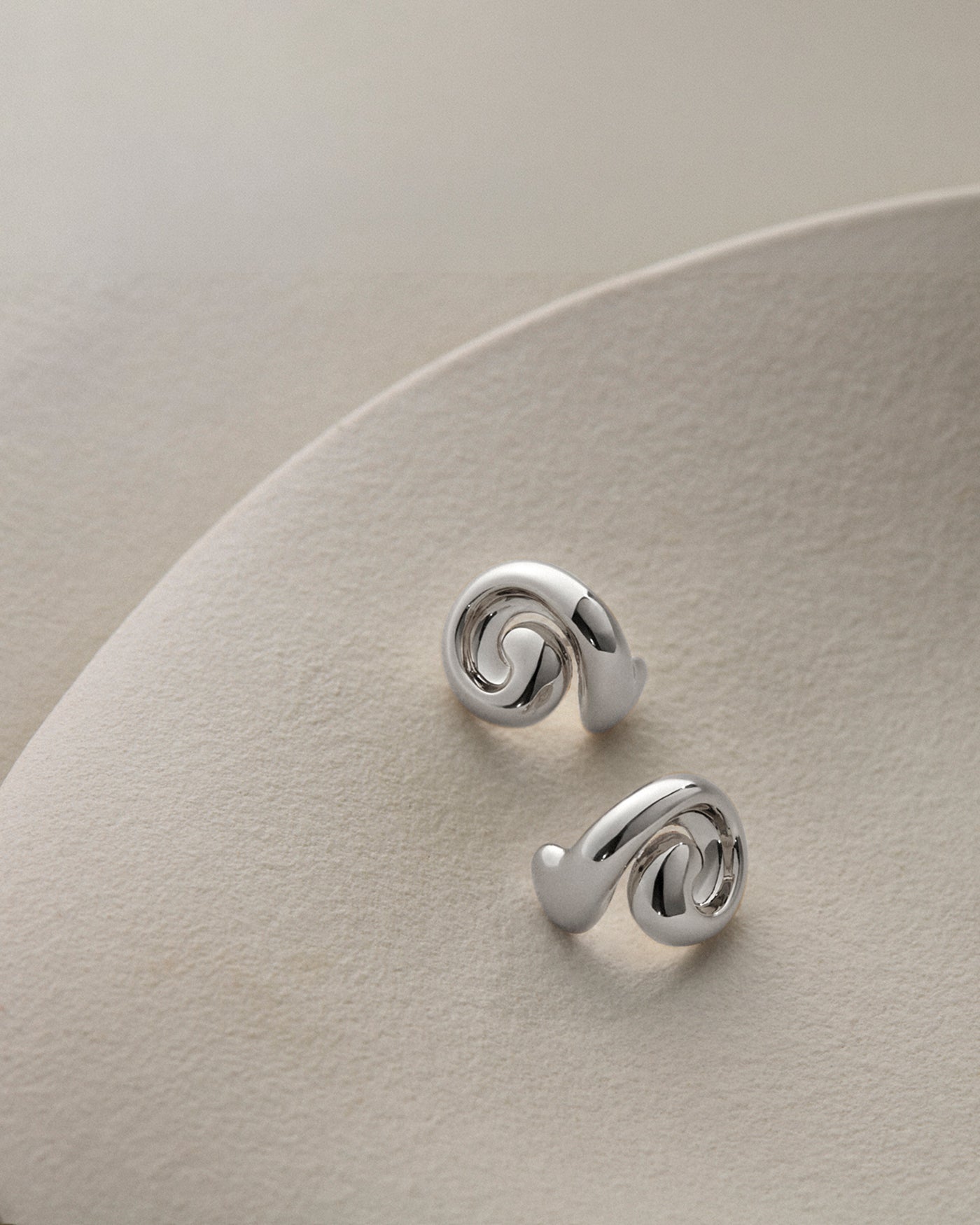 SMALL GIO EARRINGS