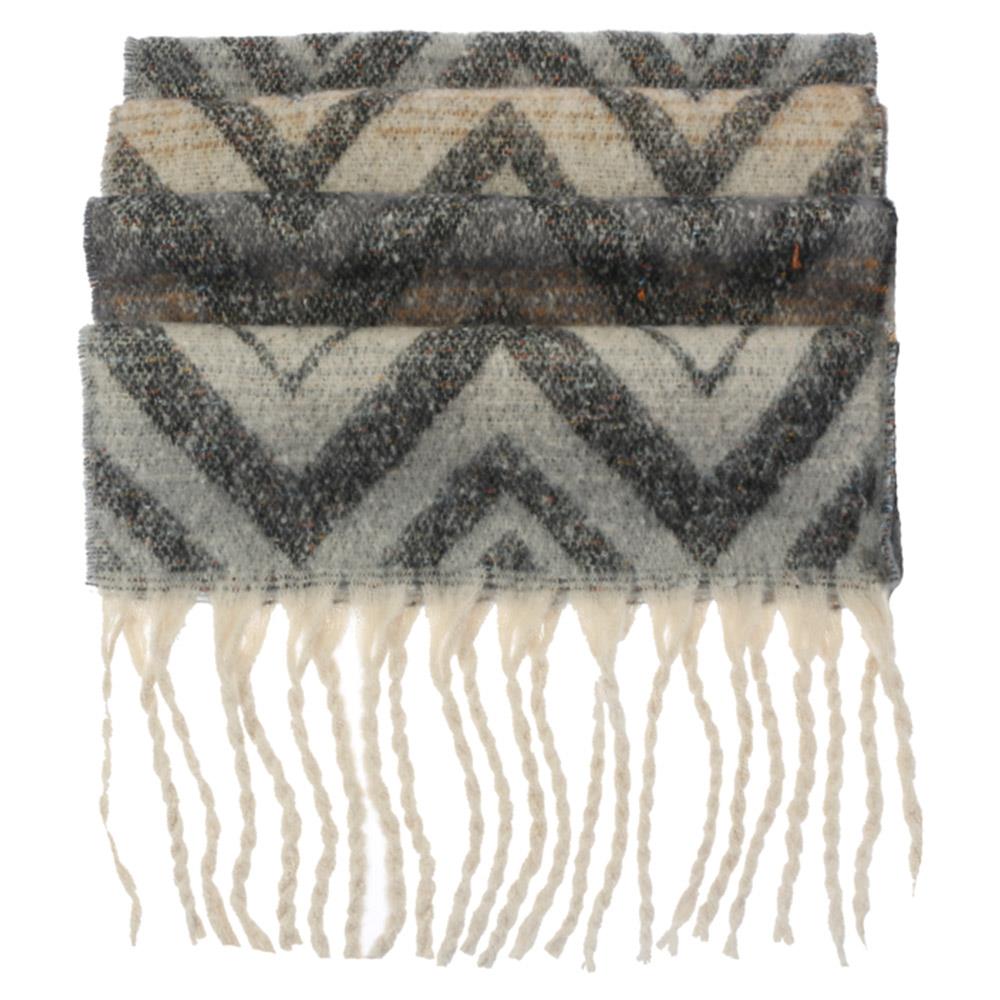 CHEVRON &amp; TASSEL PLUSH SCARF