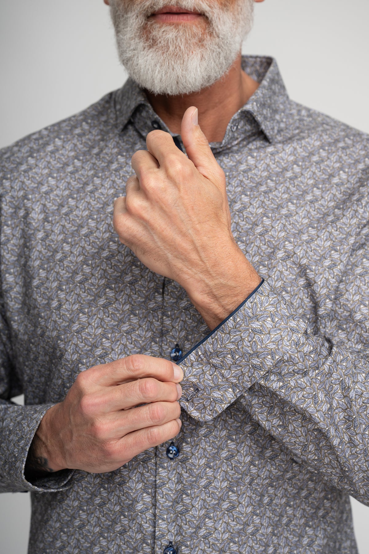 LEAVES PRINT TWILL SHIRT