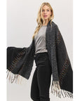 TUFTED LINES SCARF