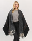 TUFTED LINES SCARF