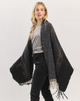 TUFTED LINES SCARF