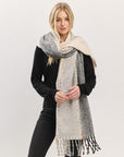 TUFTED LINES SCARF