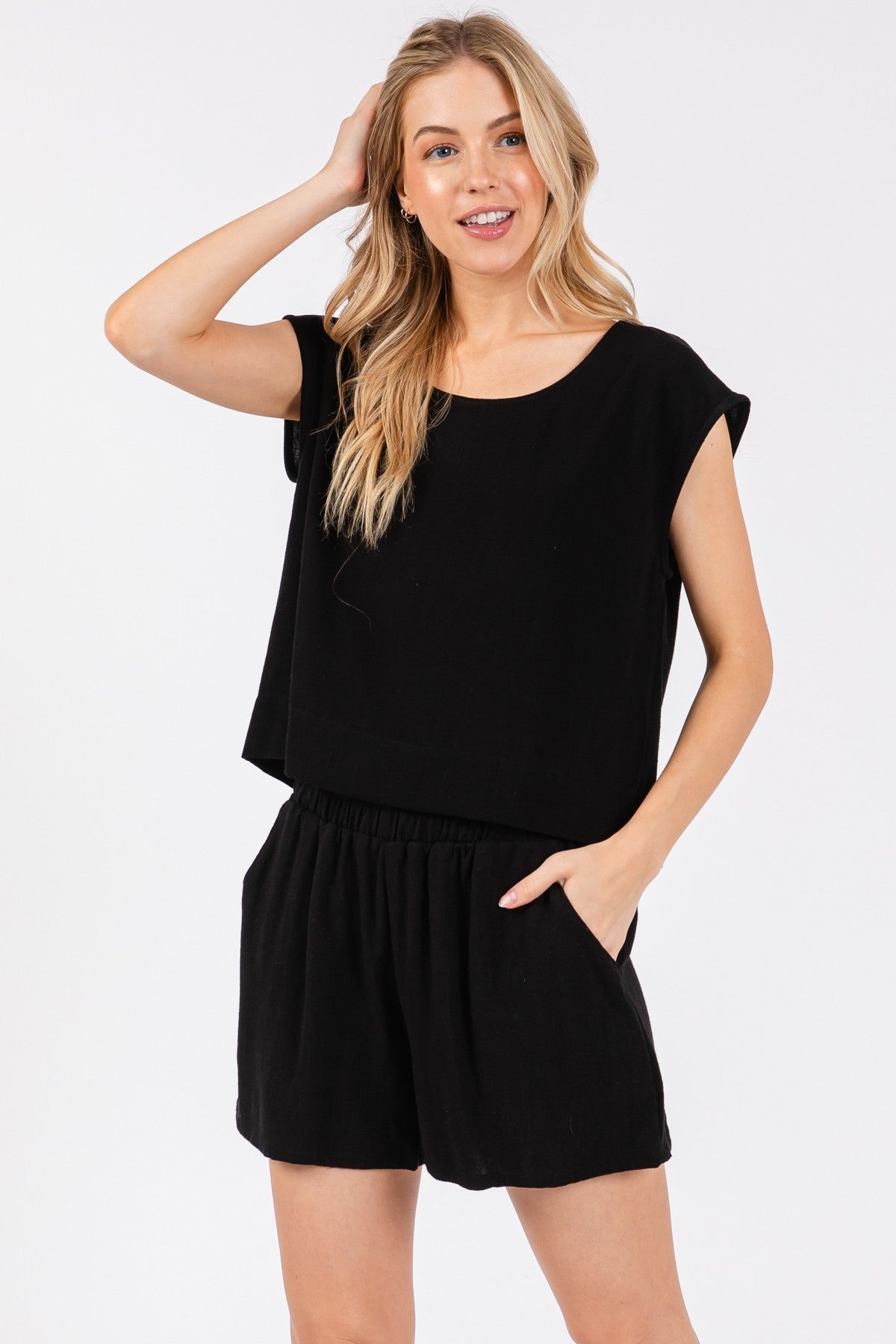 LINEN BLEND SHORT SLEEVE POPOVER TOP