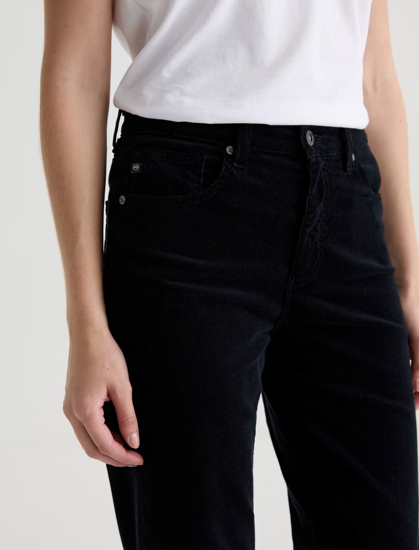 BRINLEY CORDUROY MID-RISE STRAIGHT IN SUPER BLACK