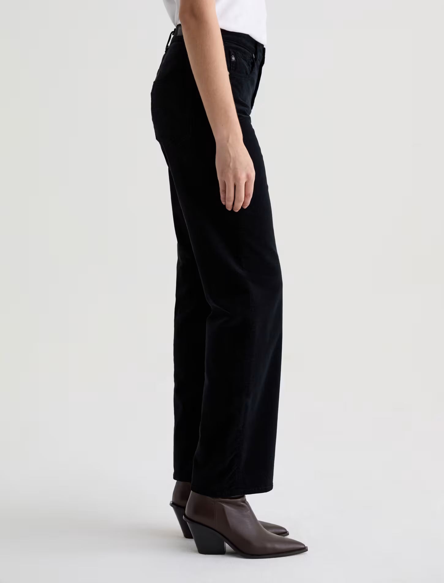 BRINLEY CORDUROY MID-RISE STRAIGHT IN SUPER BLACK