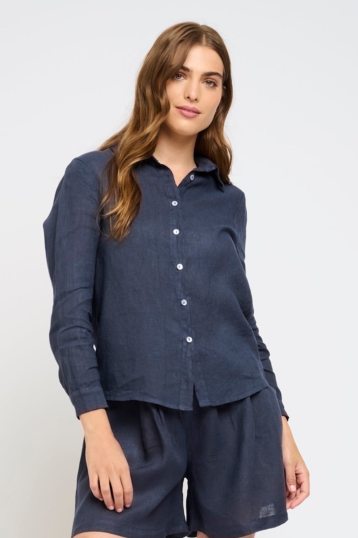 LINEN BLOUSE