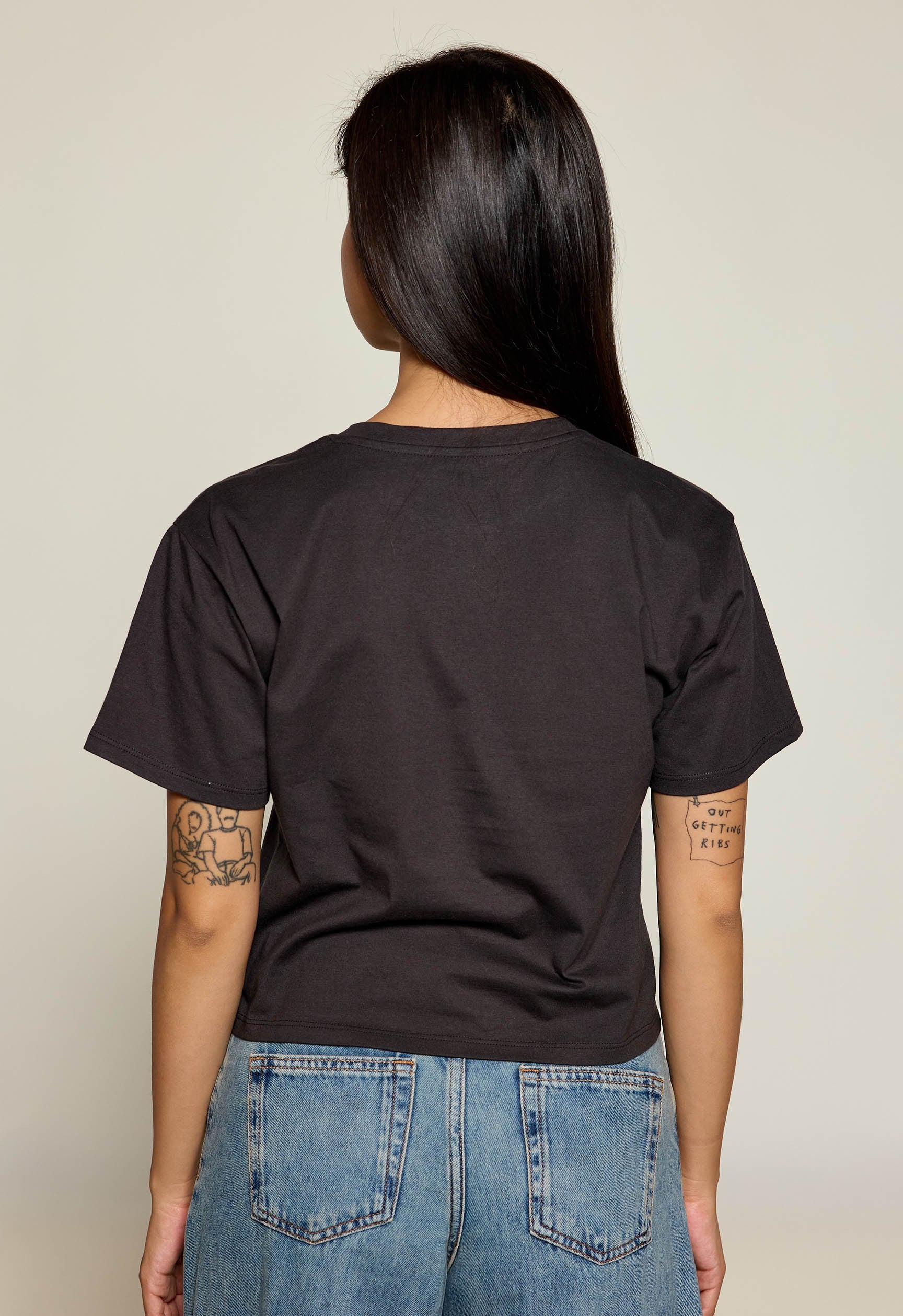 RHINESTONE TRIM TEE