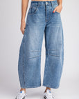 MINERAL WASHED BARREL JEANS