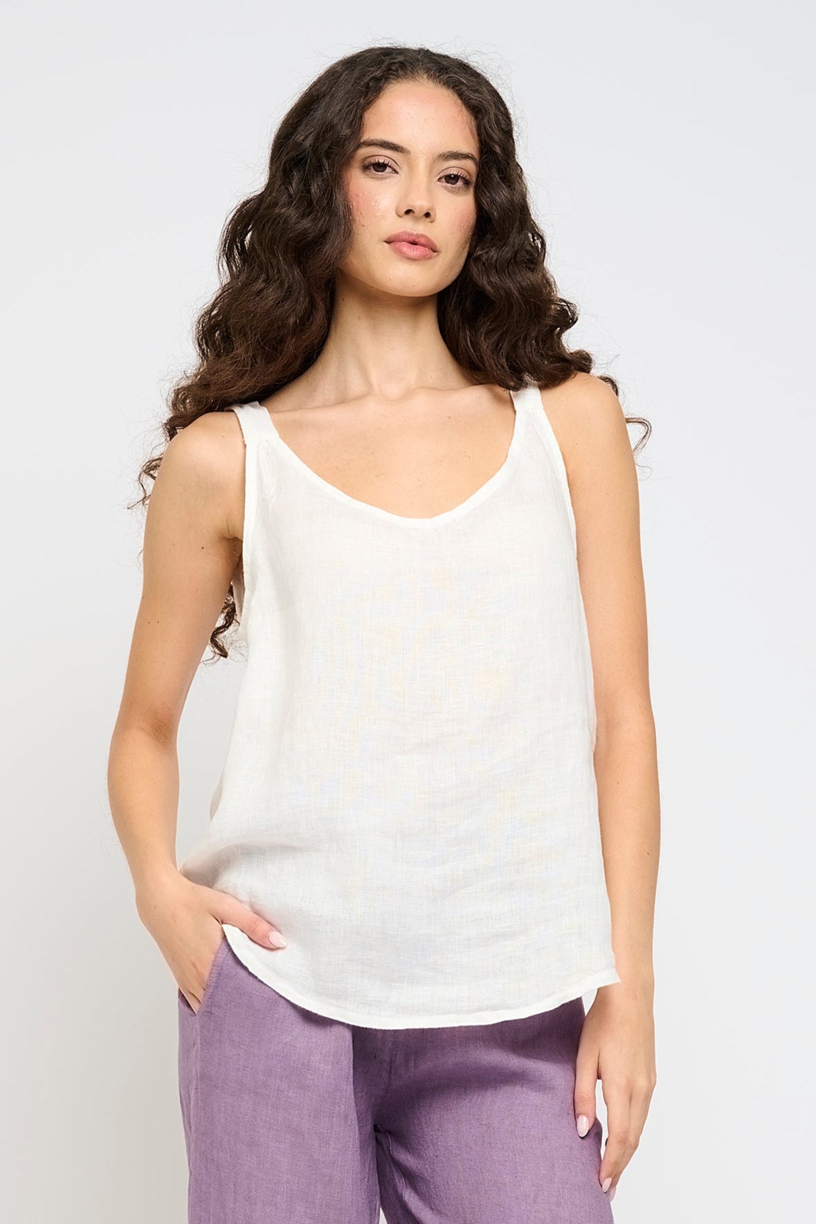 LINEN SLEEVELESS TOP