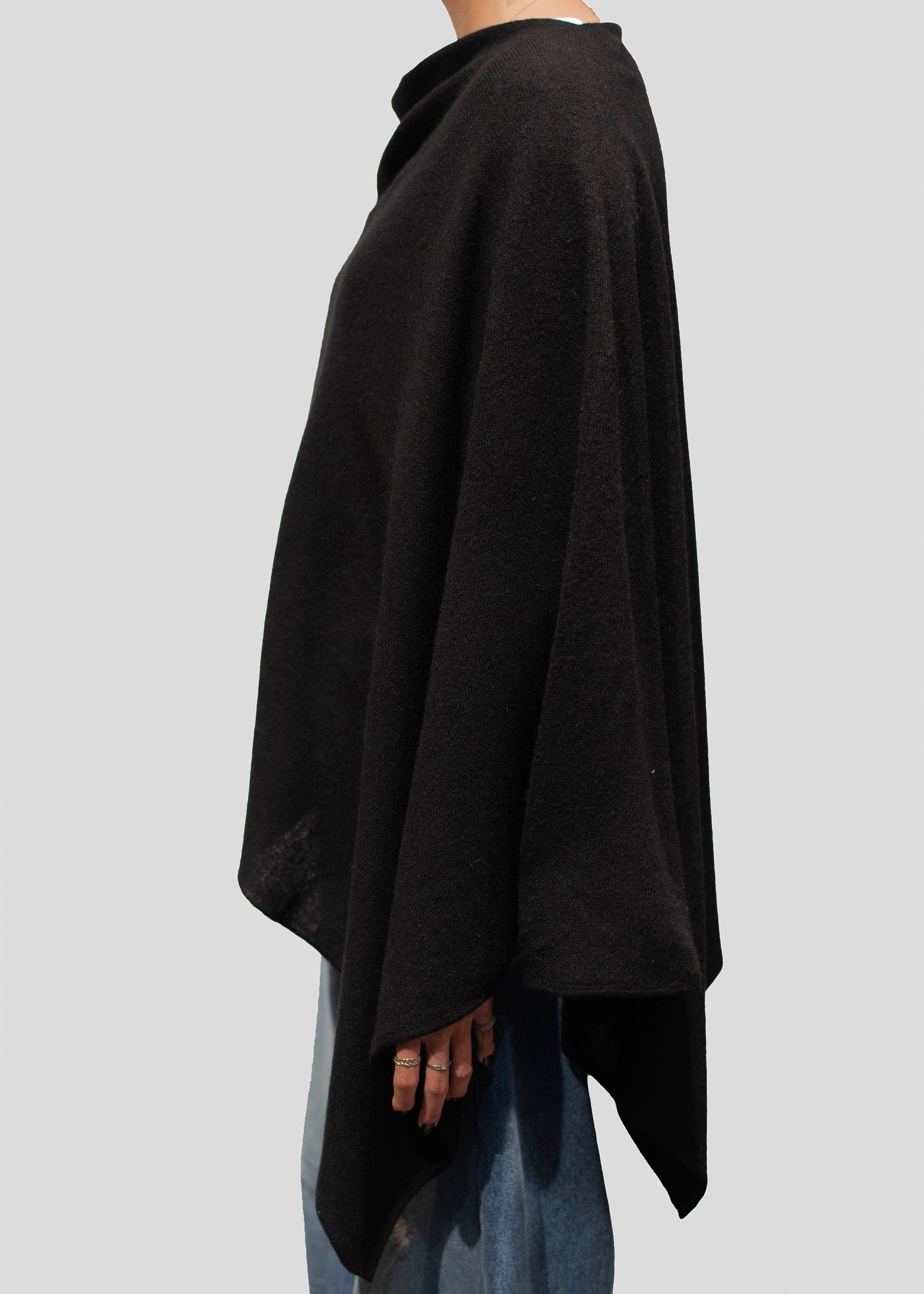 CASHMERE PONCHO