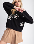 APPLIQUE FLOWER SWEATER