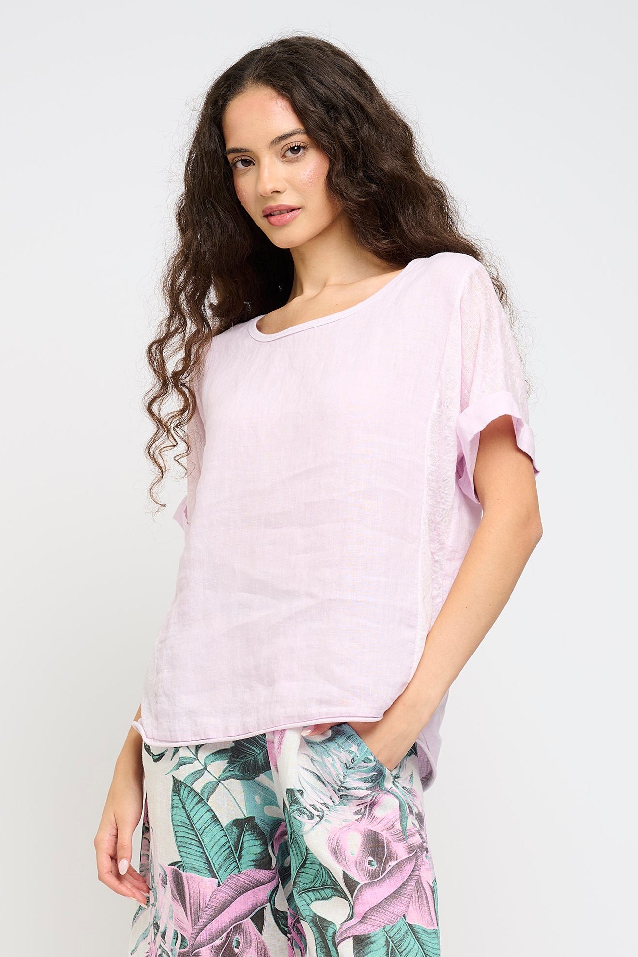 SHORT SLEEVE CREW NECK LINEN &amp; WOVEN TOP