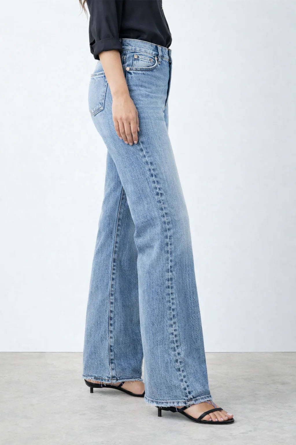 LOTUS HIGH RISE FLARE IN DAYZE
