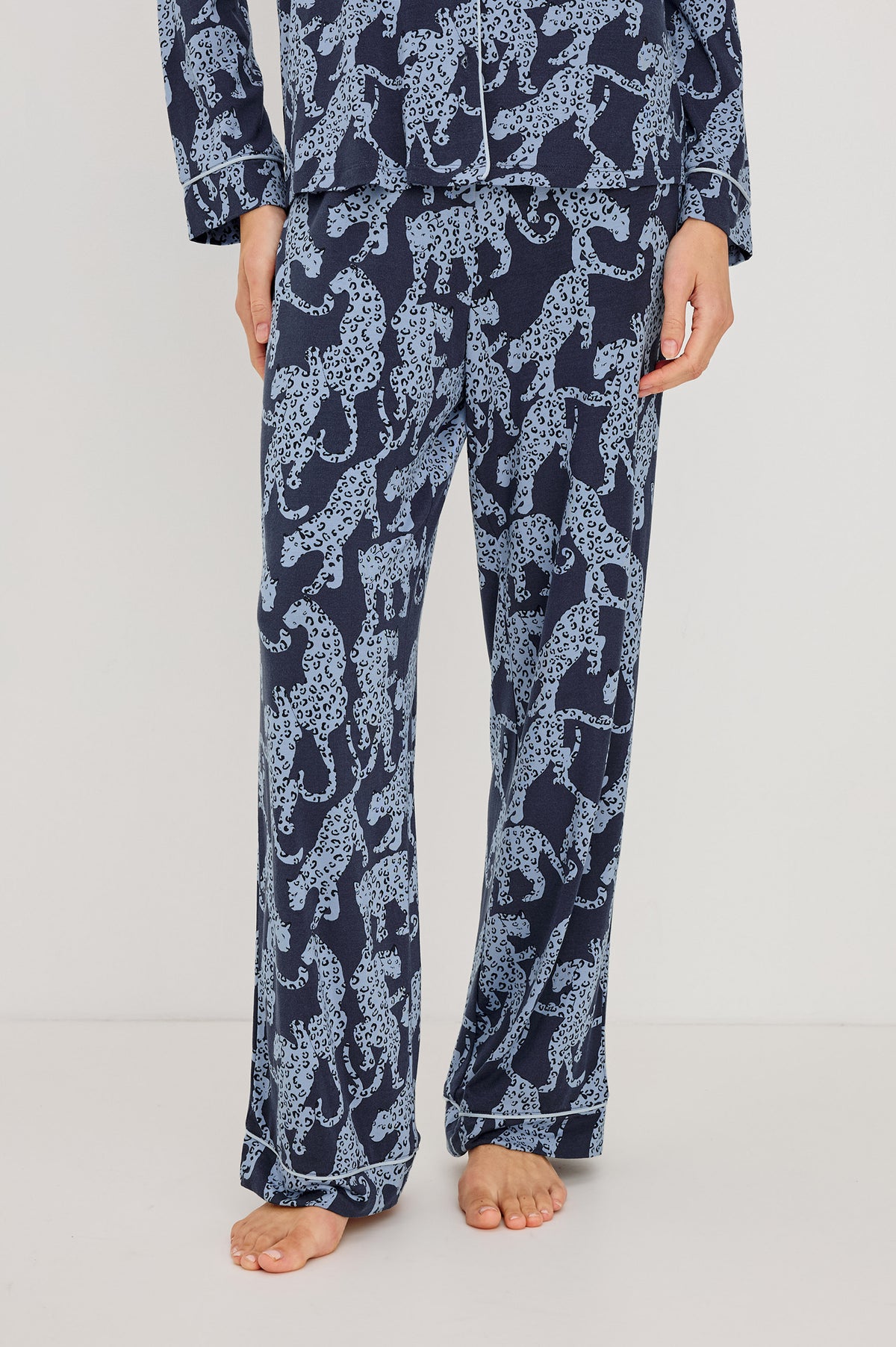 VARRA MIDNIGHT JAGUAR PYJAMA SET