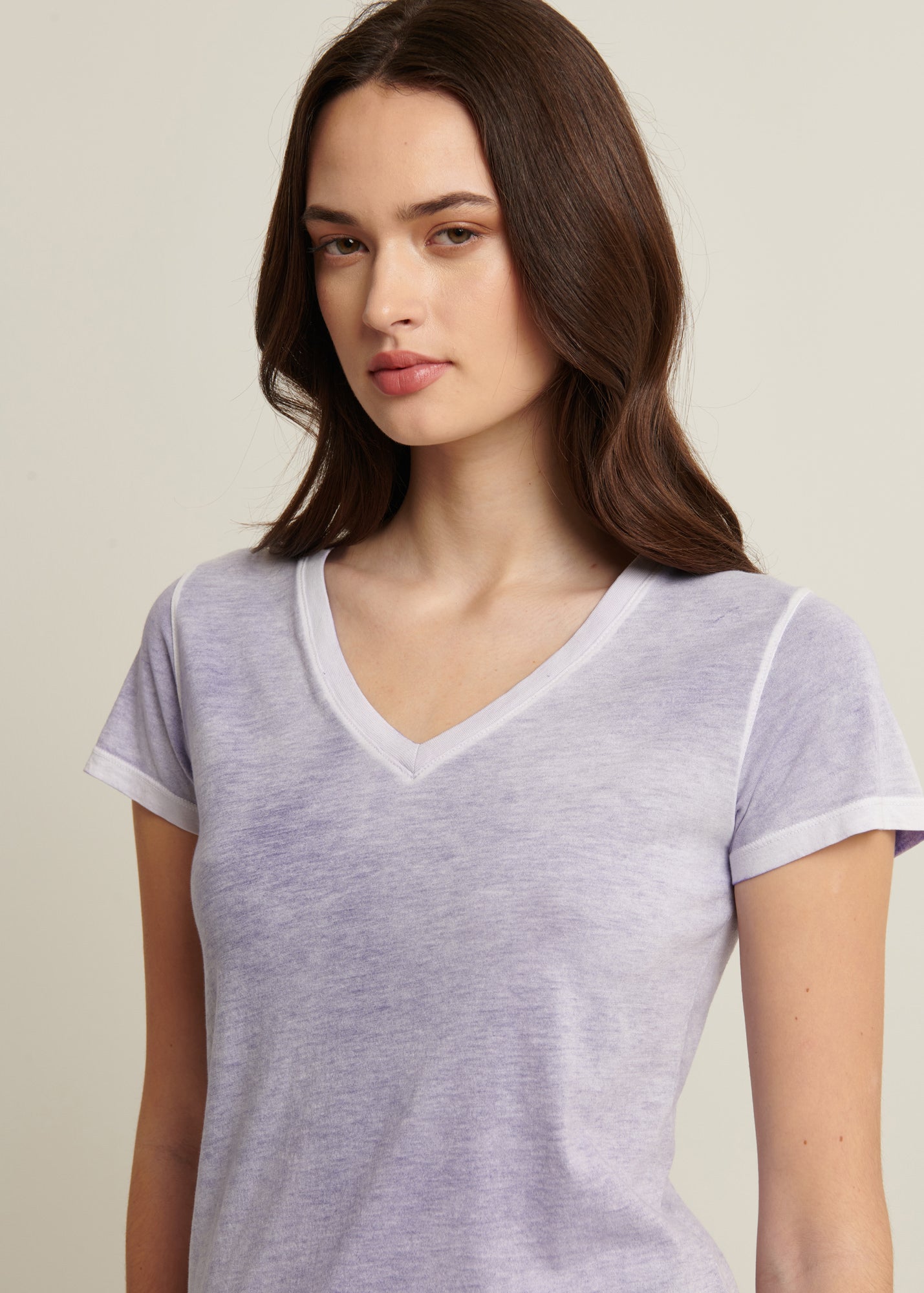 SHORT SLEEVE PIMA CLASSIC REVERSE SPRAY V-NECK TEE