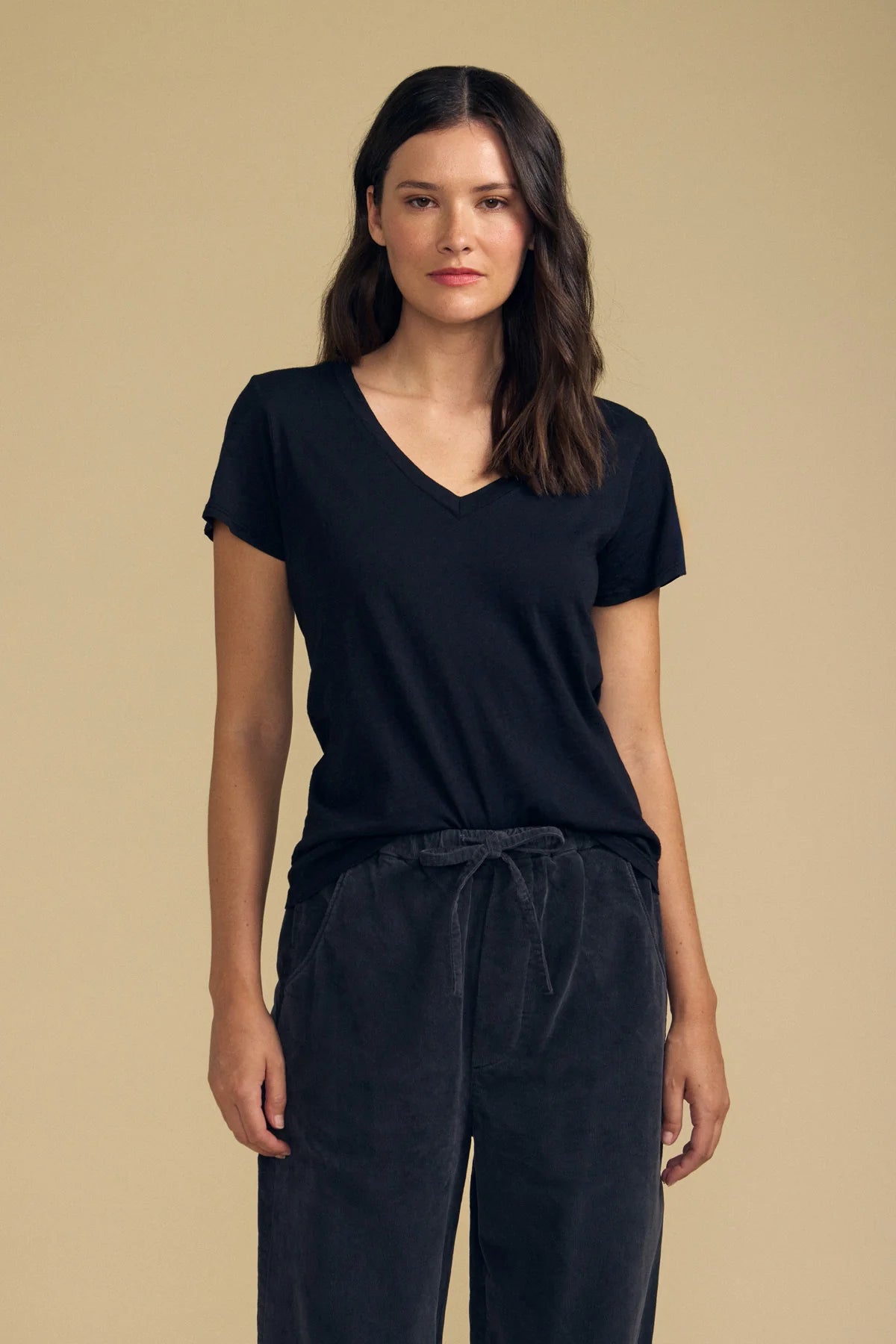 LILITH COTTON SLUB V-NECK TEE