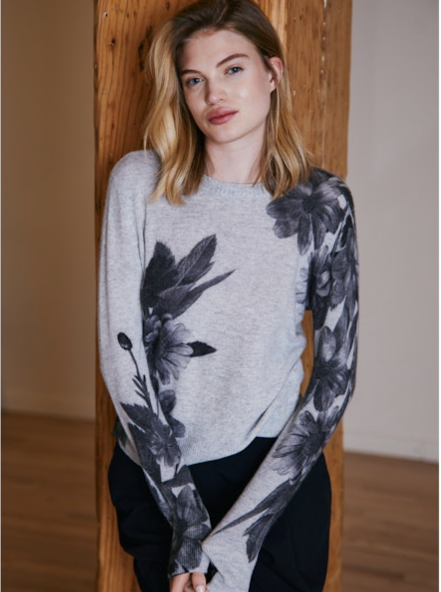 LARGE SCALE PLACED FLORAL CREW NECK SWEATER