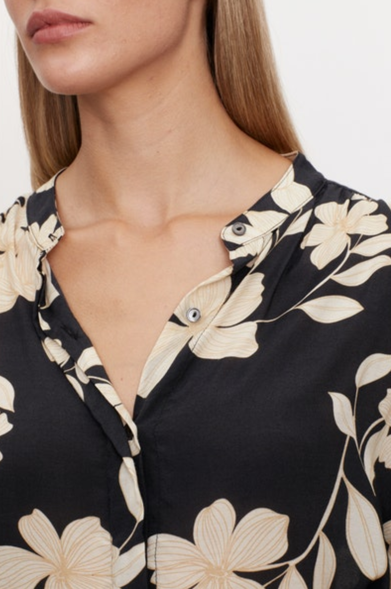 destina daylily print blouse in black, neckline detail