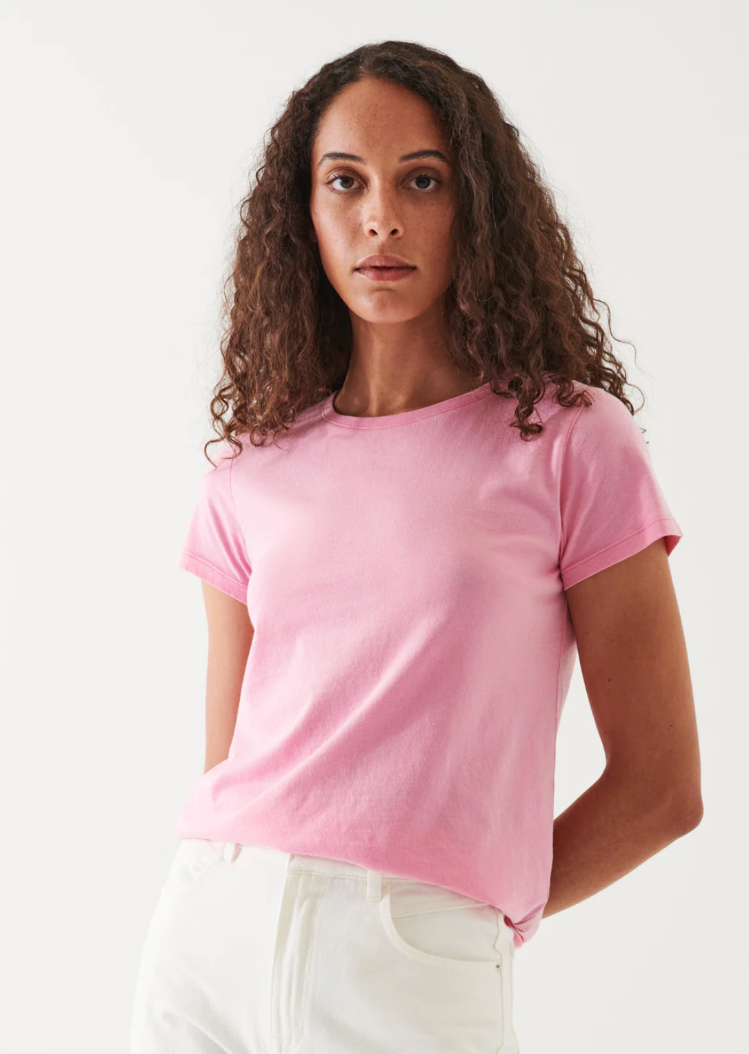 CLASSIC CREW TEE - Med. Pink